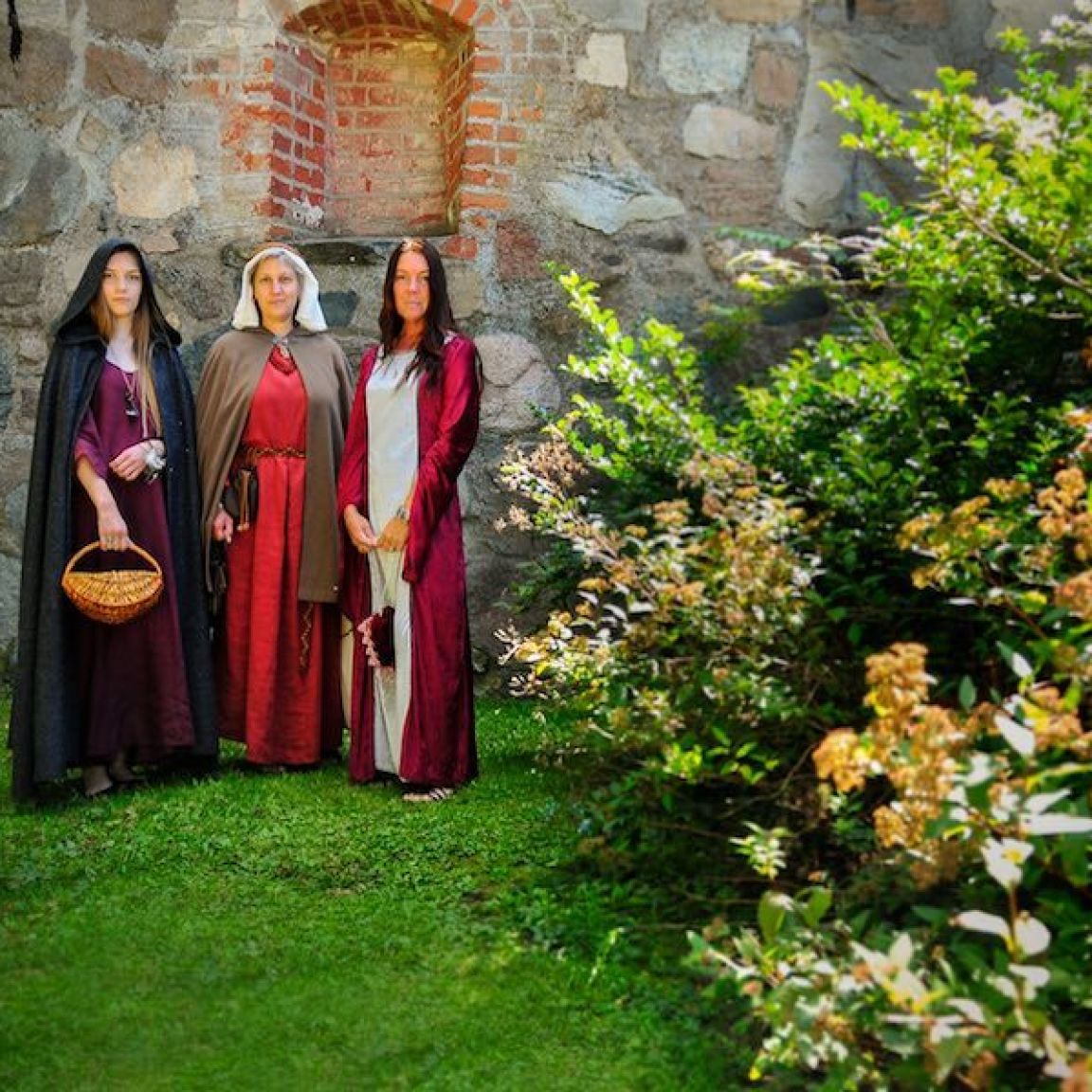 Visit vastmanland arboga medeltidsdagar medeltids kvinnor