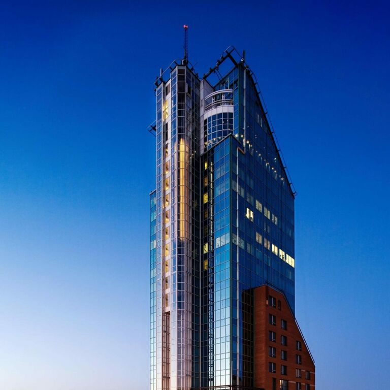 Visit vastmanland Hotel Plaza skrapan Pressbild toppbild