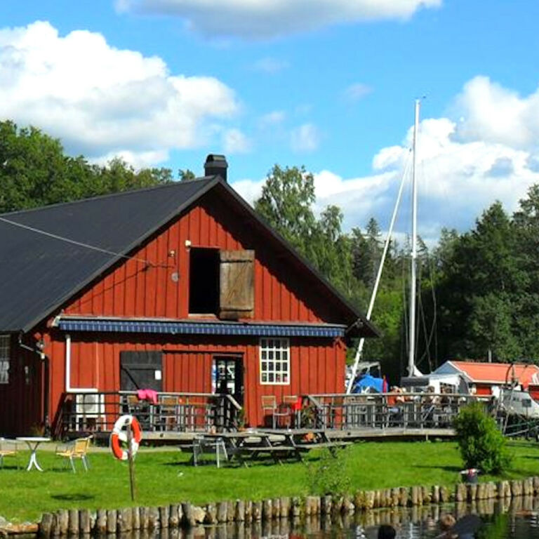 Visit vastmanland hjalmare kanal cafe toppbild