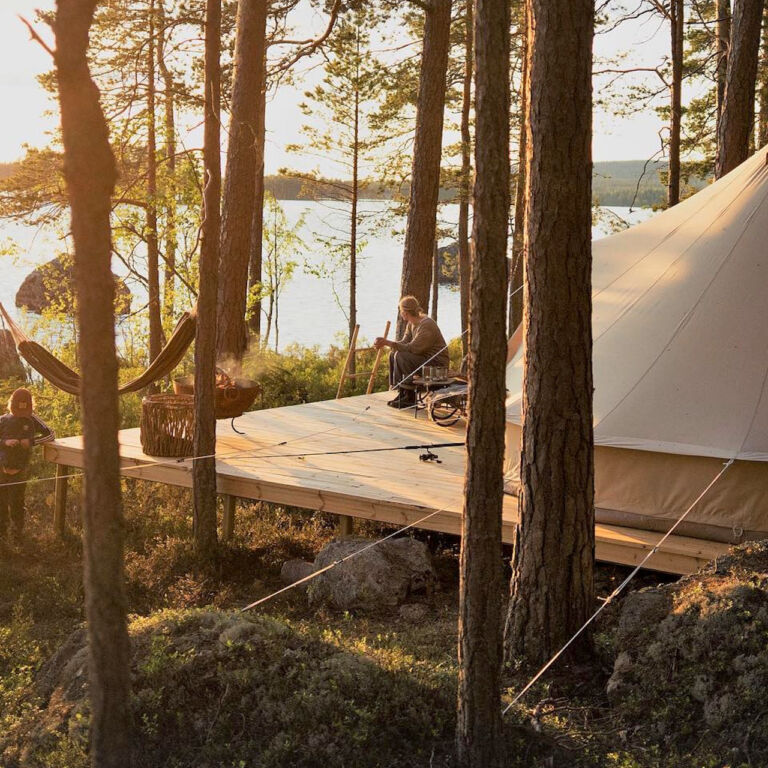 Visit vastmanland kloten resort glamping toppbild