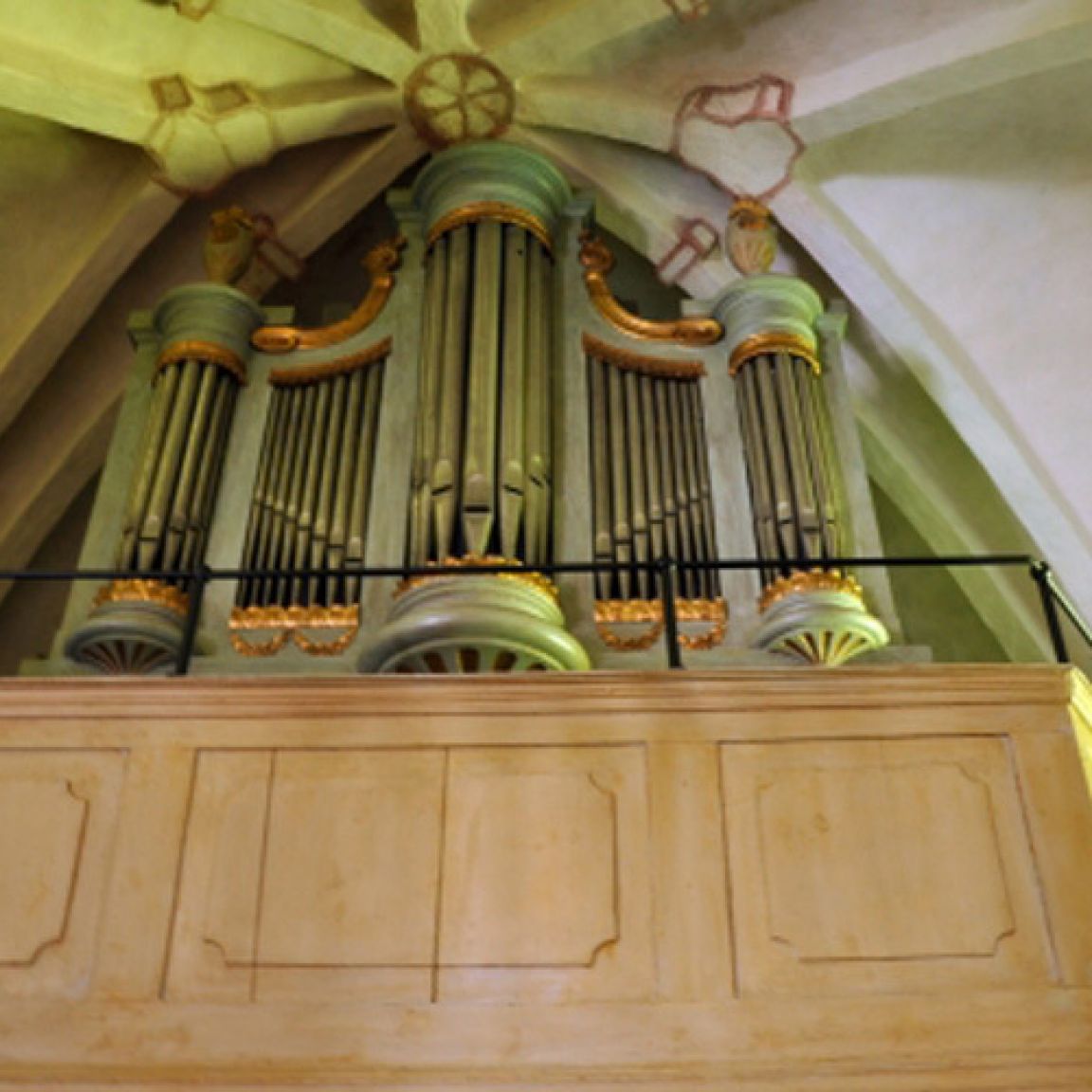 Visitvastmanland kungs barkarokyrka orgel