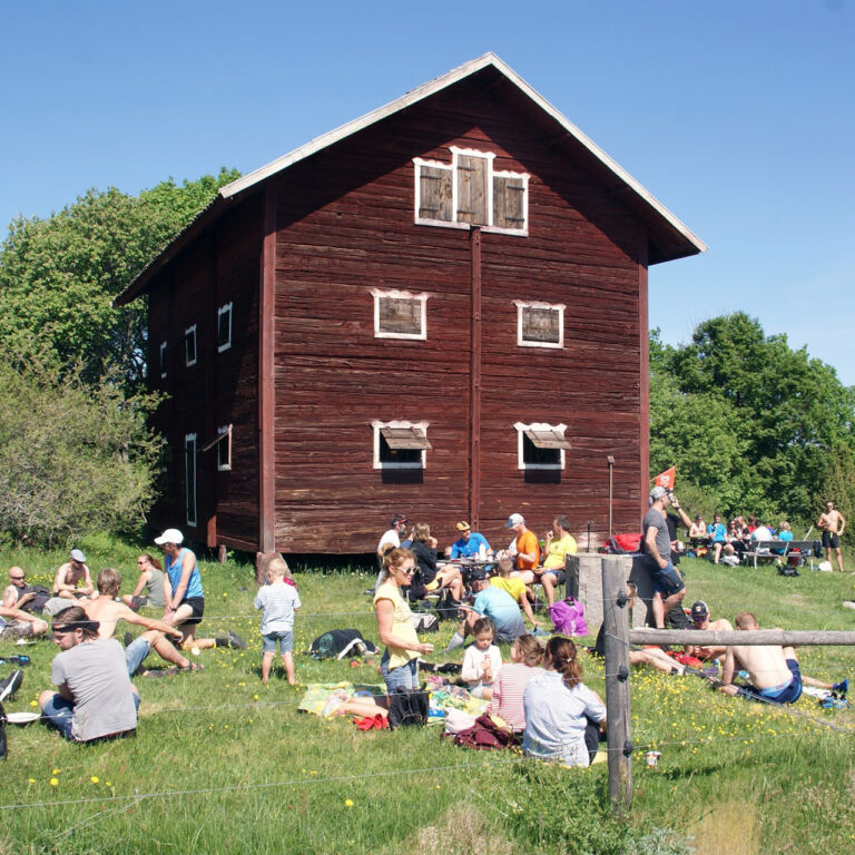 Visitvastmanland kuro gard sommarcafe toppbild1920x1280