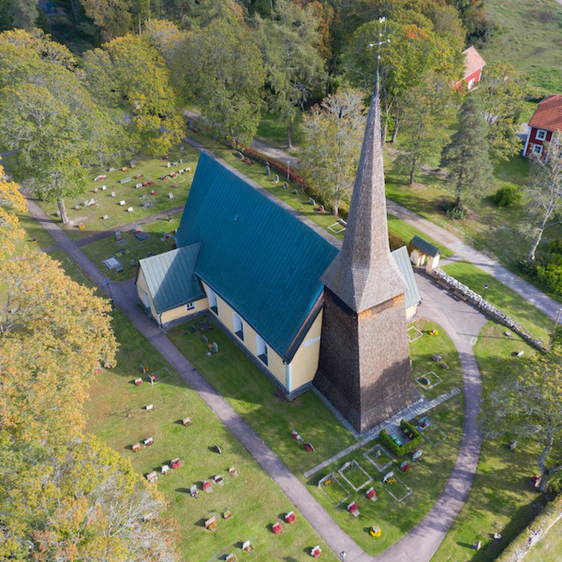 Visit vastmanland Malma kyrka drones