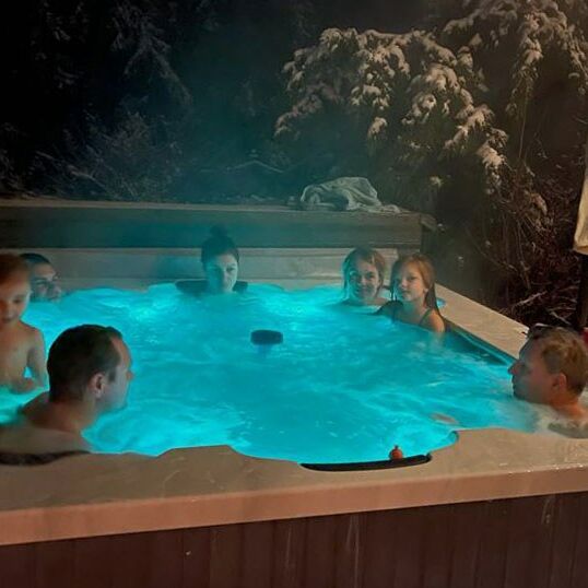 Visit vastmanland spa bad rosenberggard hot tub bubbel
