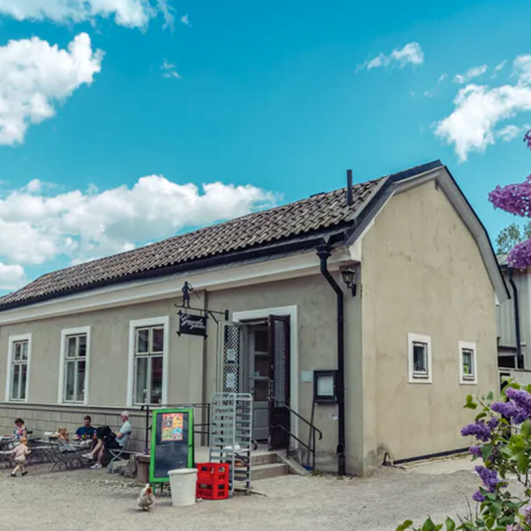 Visitvastmanland gaggerska garden toppbild