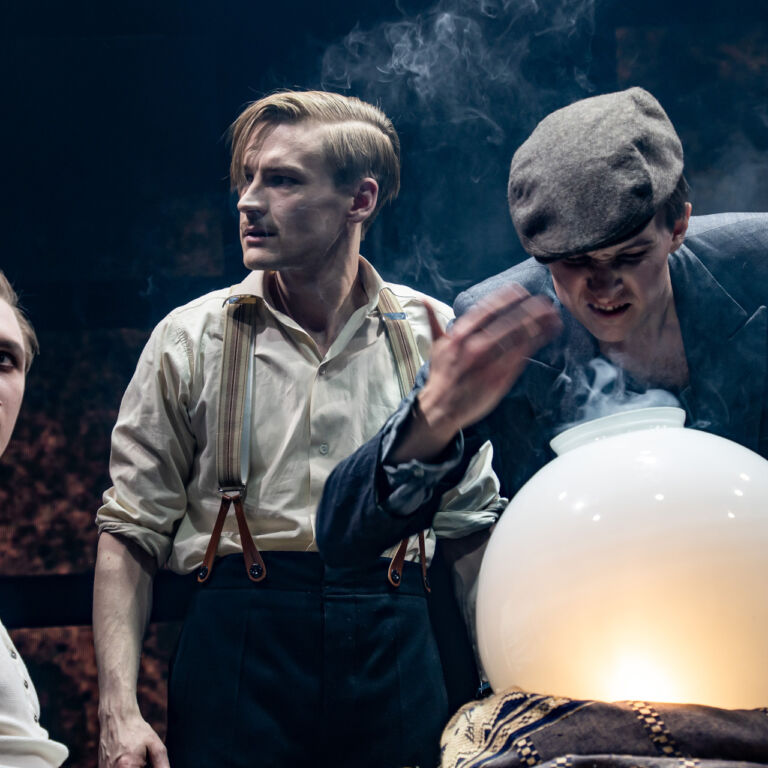 Visitvastmanland salaligan teater