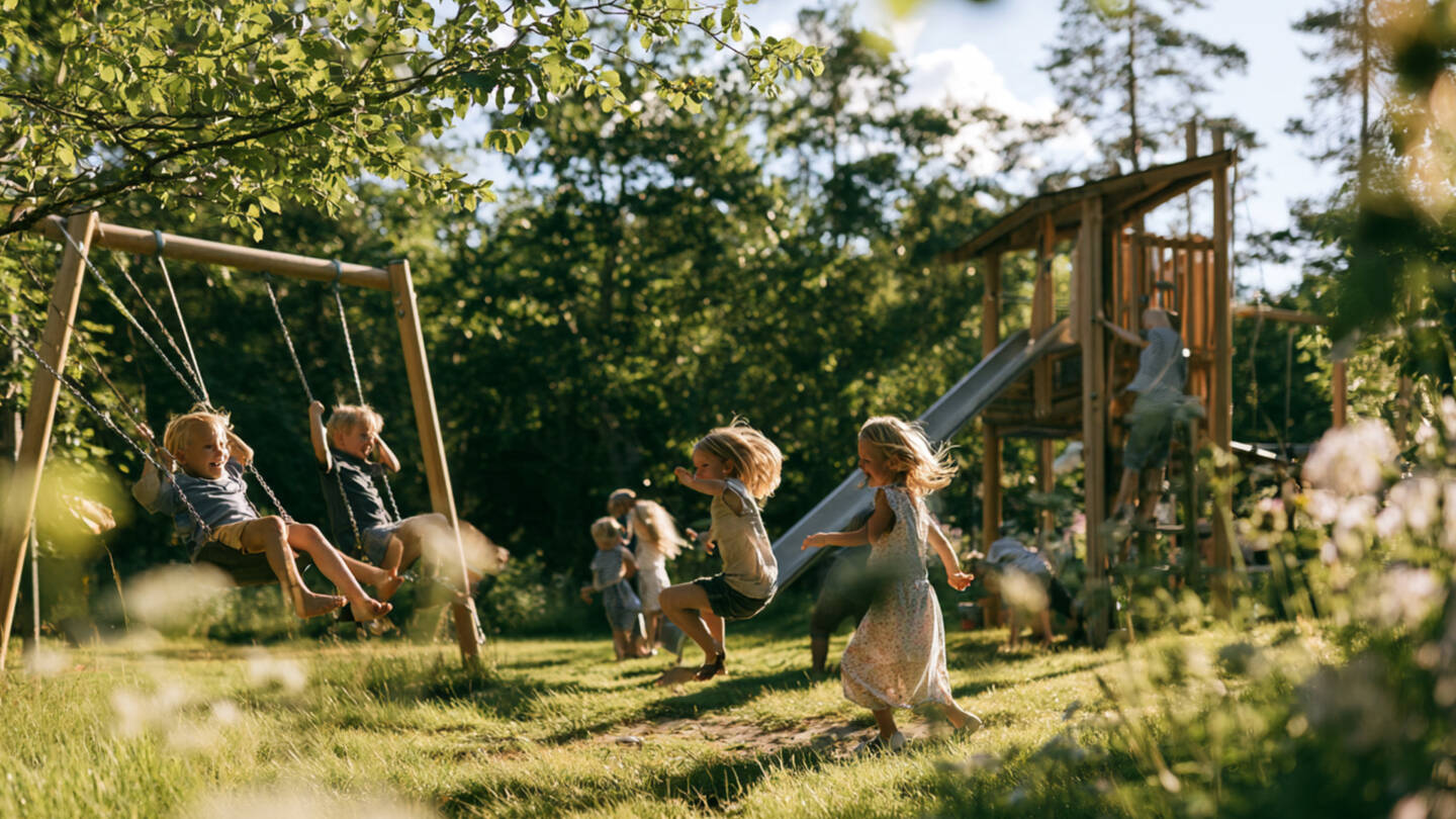 Visitvastmanland barn leker toppbild